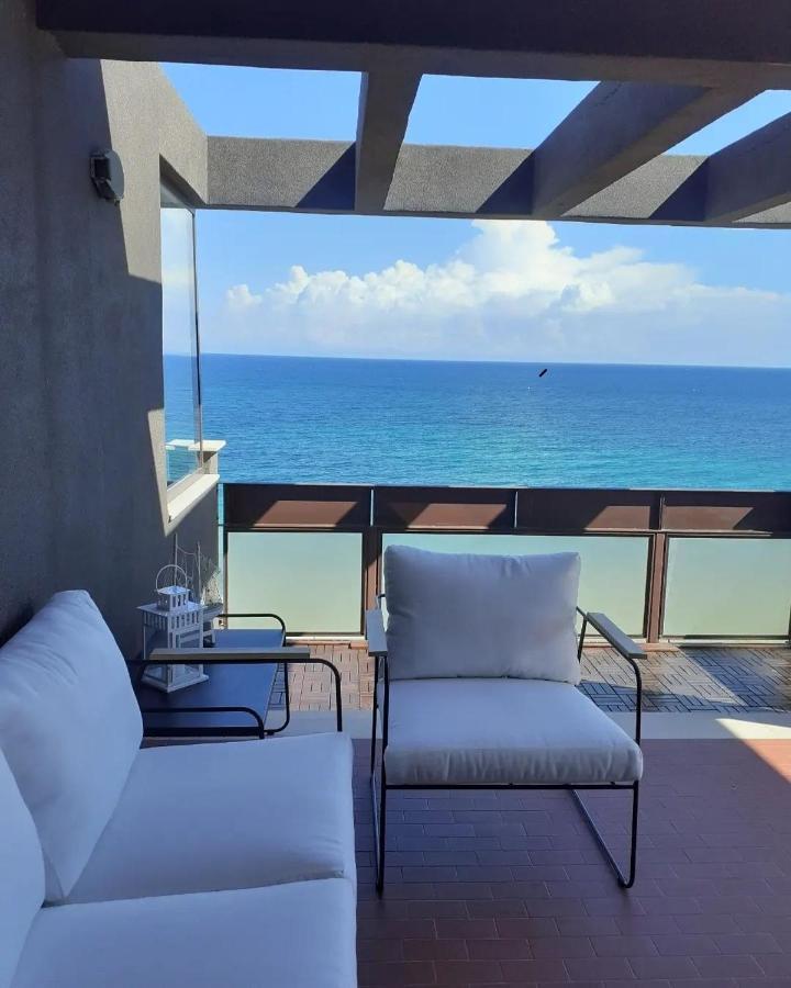 Attico Suite Spiaggia Bari Exterior foto
